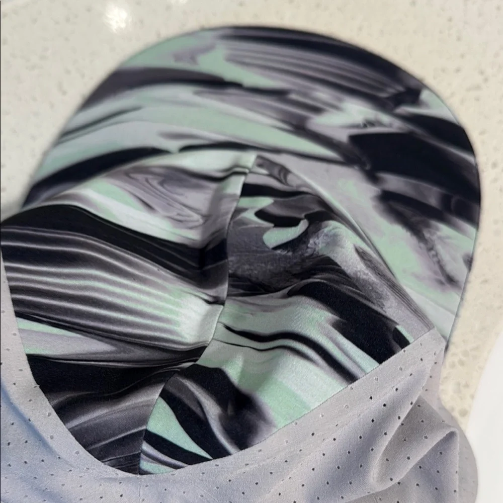 lululemon athletica Gray and Mint Patterned Hat